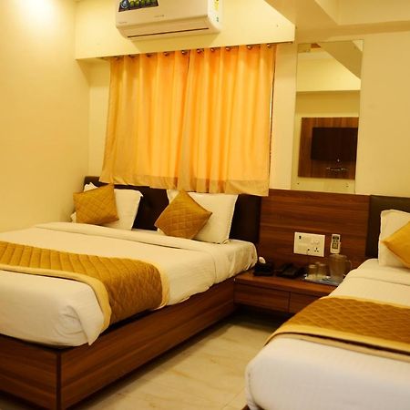 Hotel Ashyana - Near To Grant Road Station 뭄바이 외부 사진
