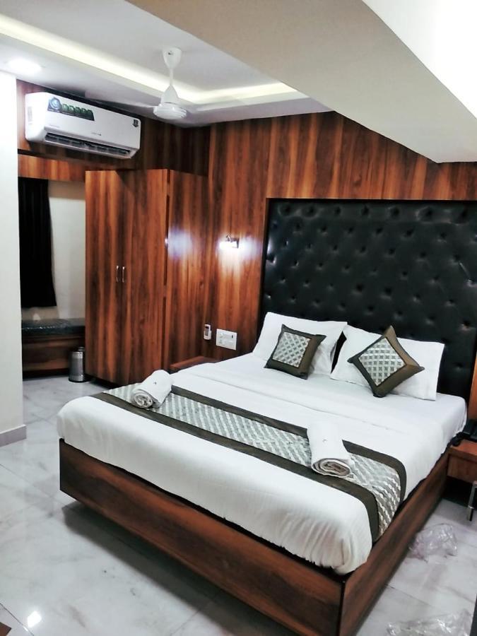 Hotel Ashyana - Near To Grant Road Station 뭄바이 외부 사진