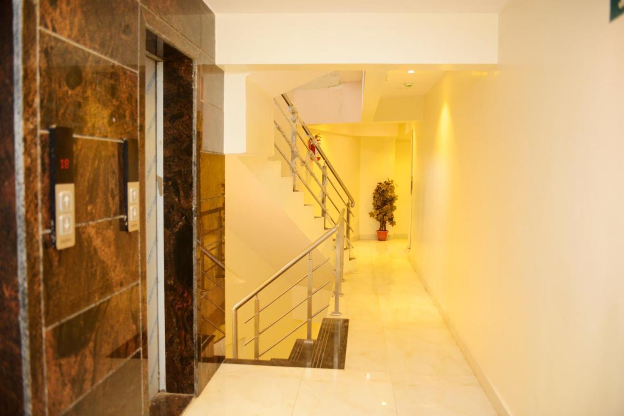 Hotel Ashyana - Near To Grant Road Station 뭄바이 외부 사진