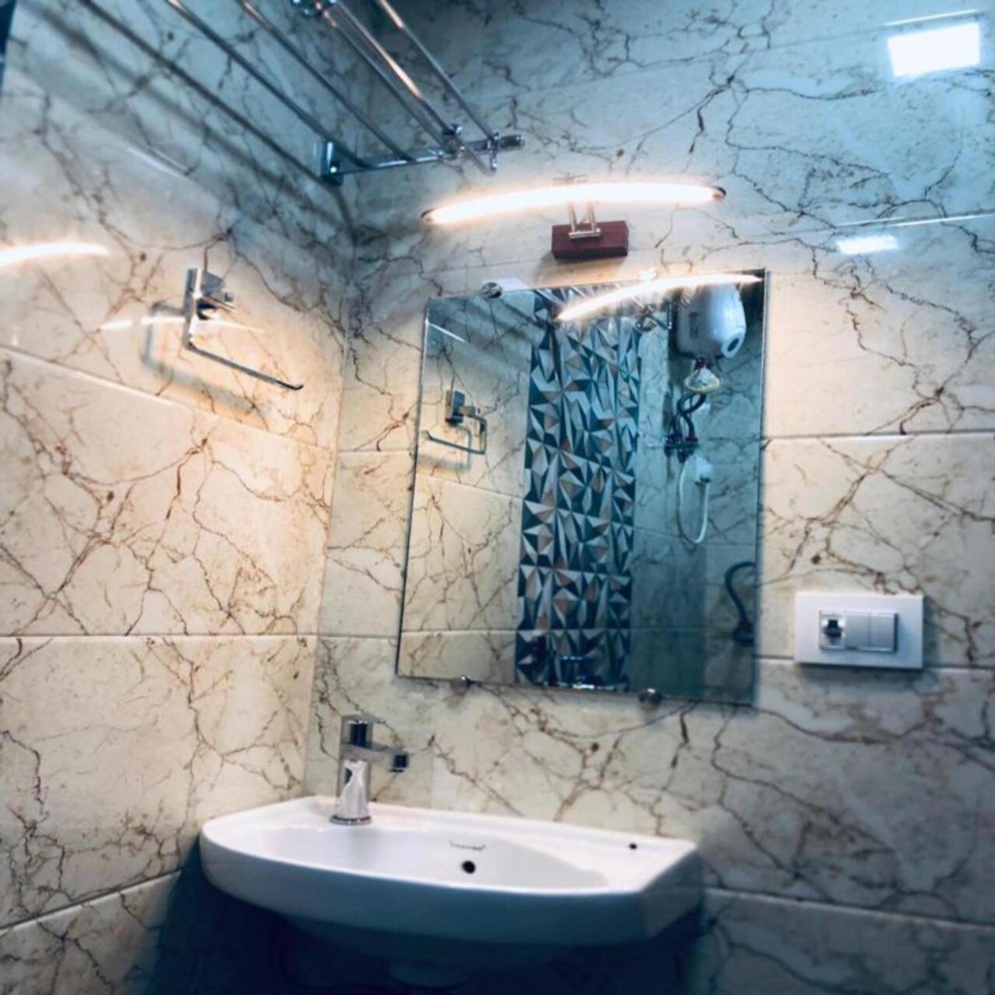 Hotel Ashyana - Near To Grant Road Station 뭄바이 외부 사진
